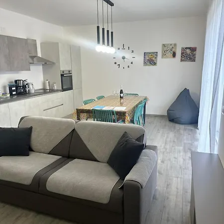 House Adriano Aquarama One Bedroom Appartamento *
