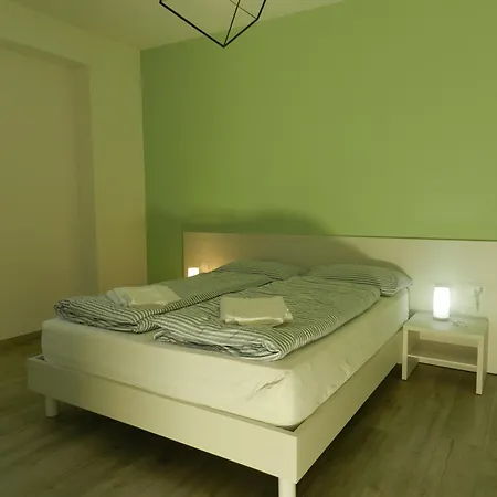 House Adriano Aquarama One Bedroom Colico