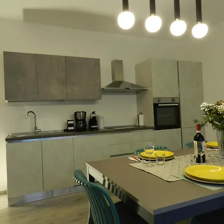 House Adriano Apartment Colico